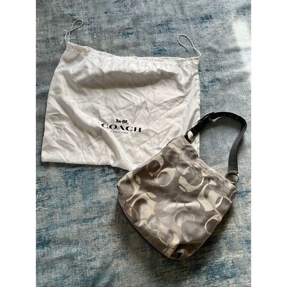 Coach Silver Gray Penelope Optic Jacquard C Monogram Hobo Shoulder Bag F17476 - Picture 2 of 12